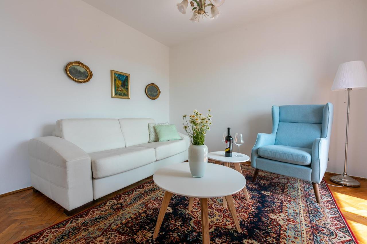 Apartment Carpe Diem "Pet Friendly" Crikvenica Exteriör bild